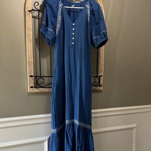Old Navy Blue Embroidered Button-Front Maxi Dress M pocket cotton